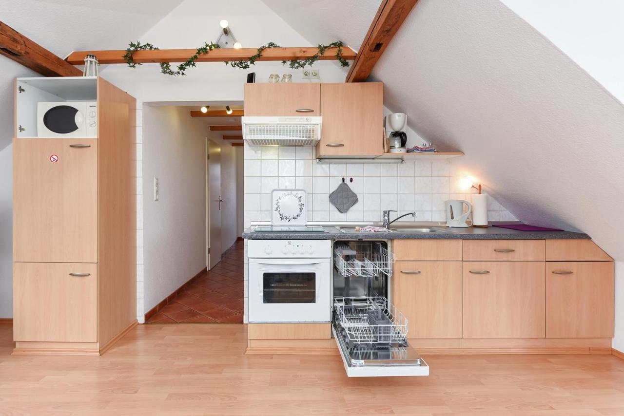 Ferienwohnungen Im Haus Friesische Weite Schillig Exterior foto