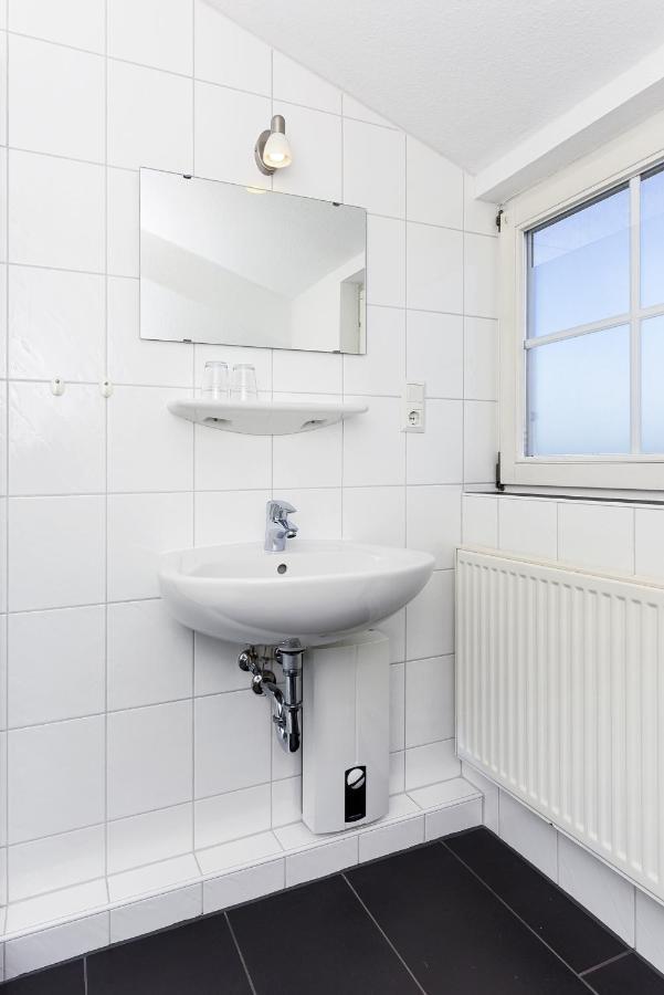Ferienwohnungen Im Haus Friesische Weite Schillig Exterior foto